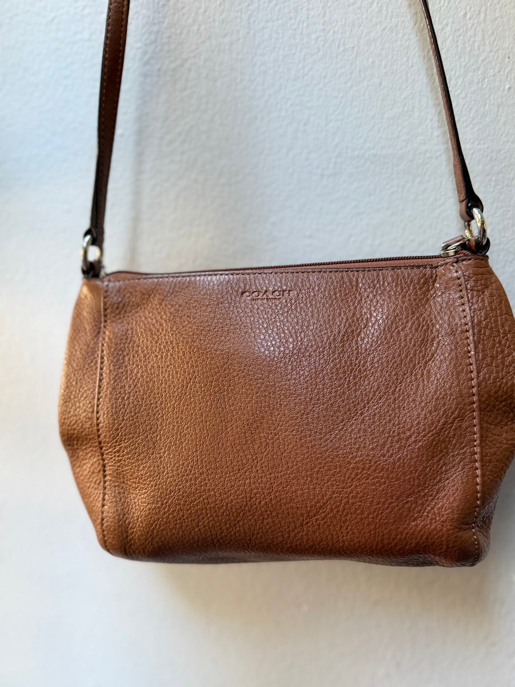 Coach Tan Leather Shoulder Bag with Gold Turnlock