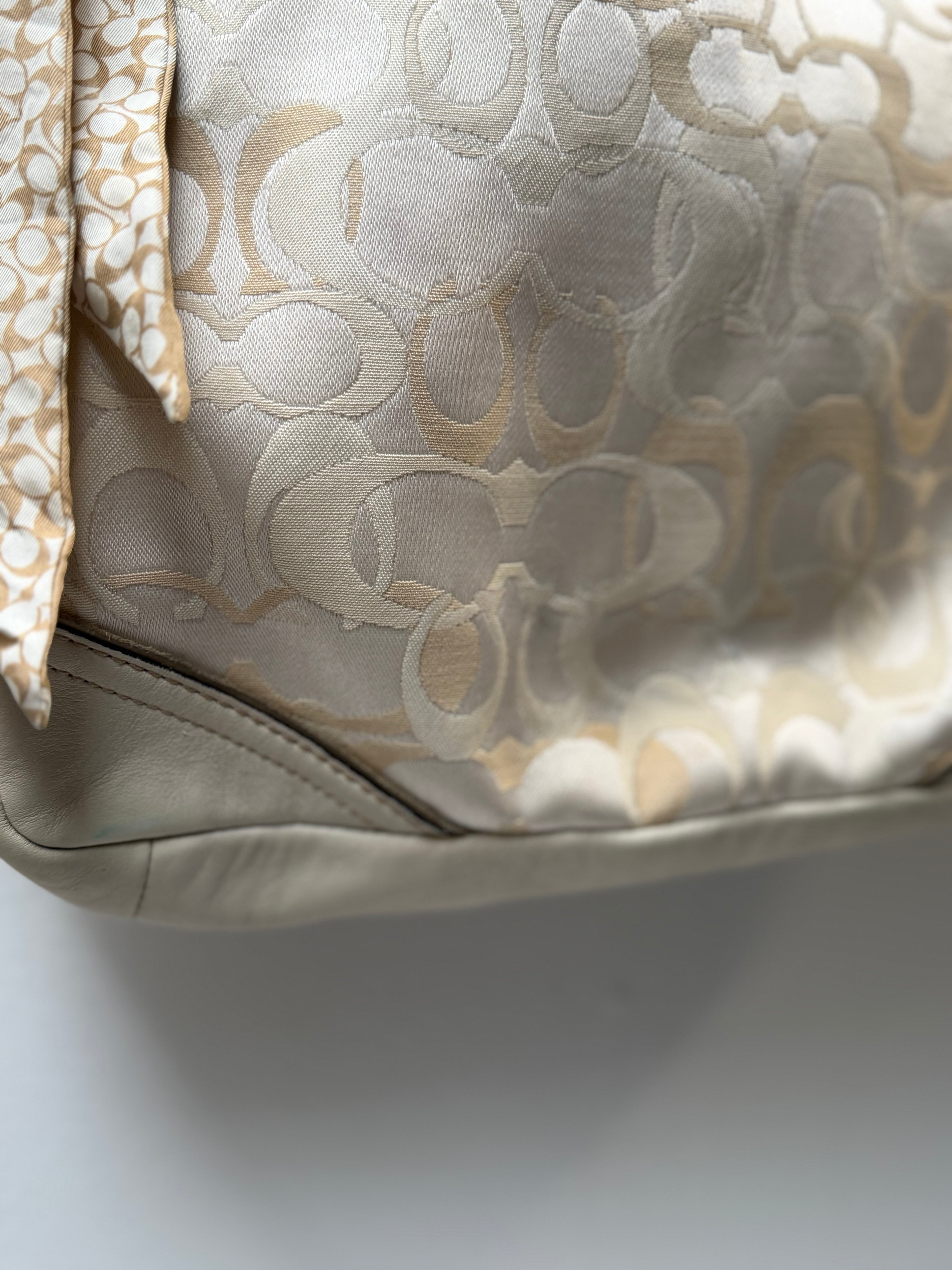 Coach Chelsea Optic White 10143 Signature Shoulder Bag