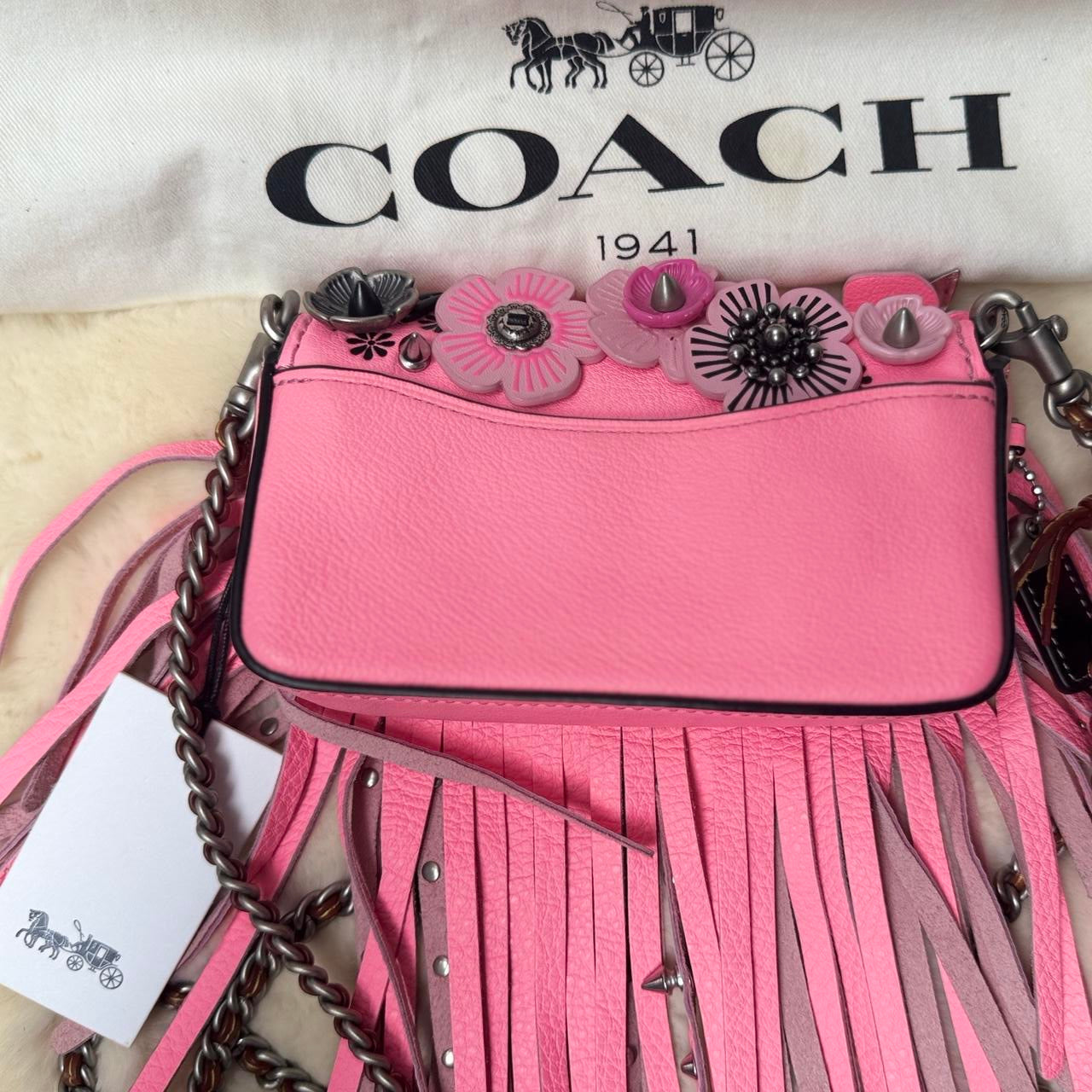 NWT COACH Flower Shoulder Chain Wallet 175 Dinkier Pebble Leather Collectable Tea Rose Pink