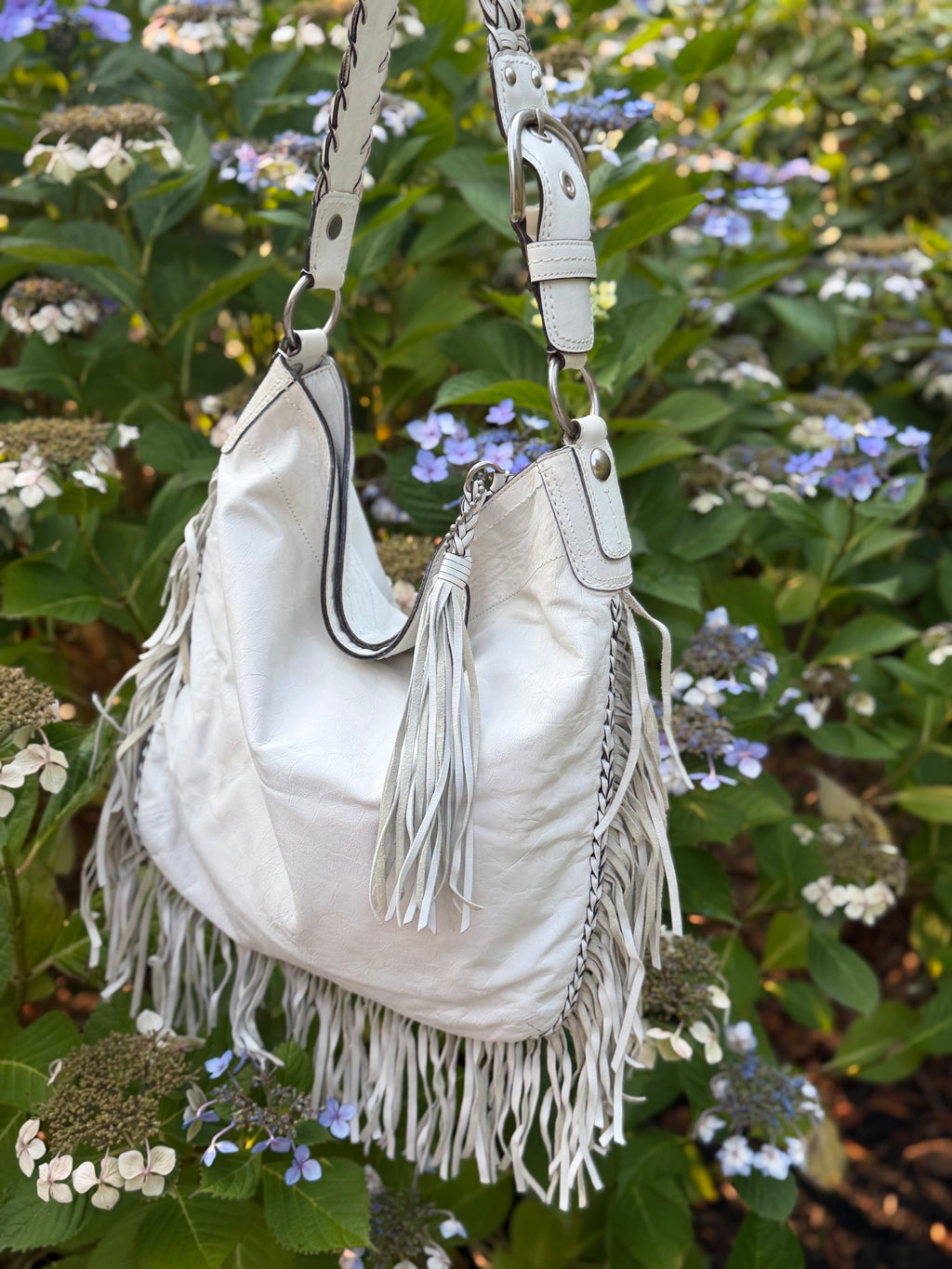 Rare Limited Coach Soho Fringe Kiki Hobo Shoulder Hobo Bag  Leather 11913 White