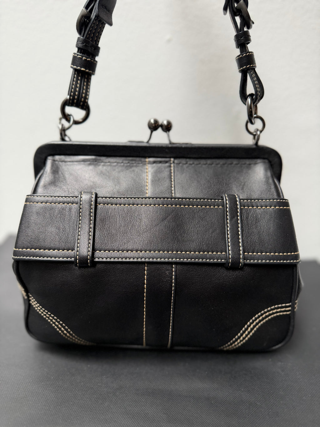 Coach Soho Kiss Lock 8A12