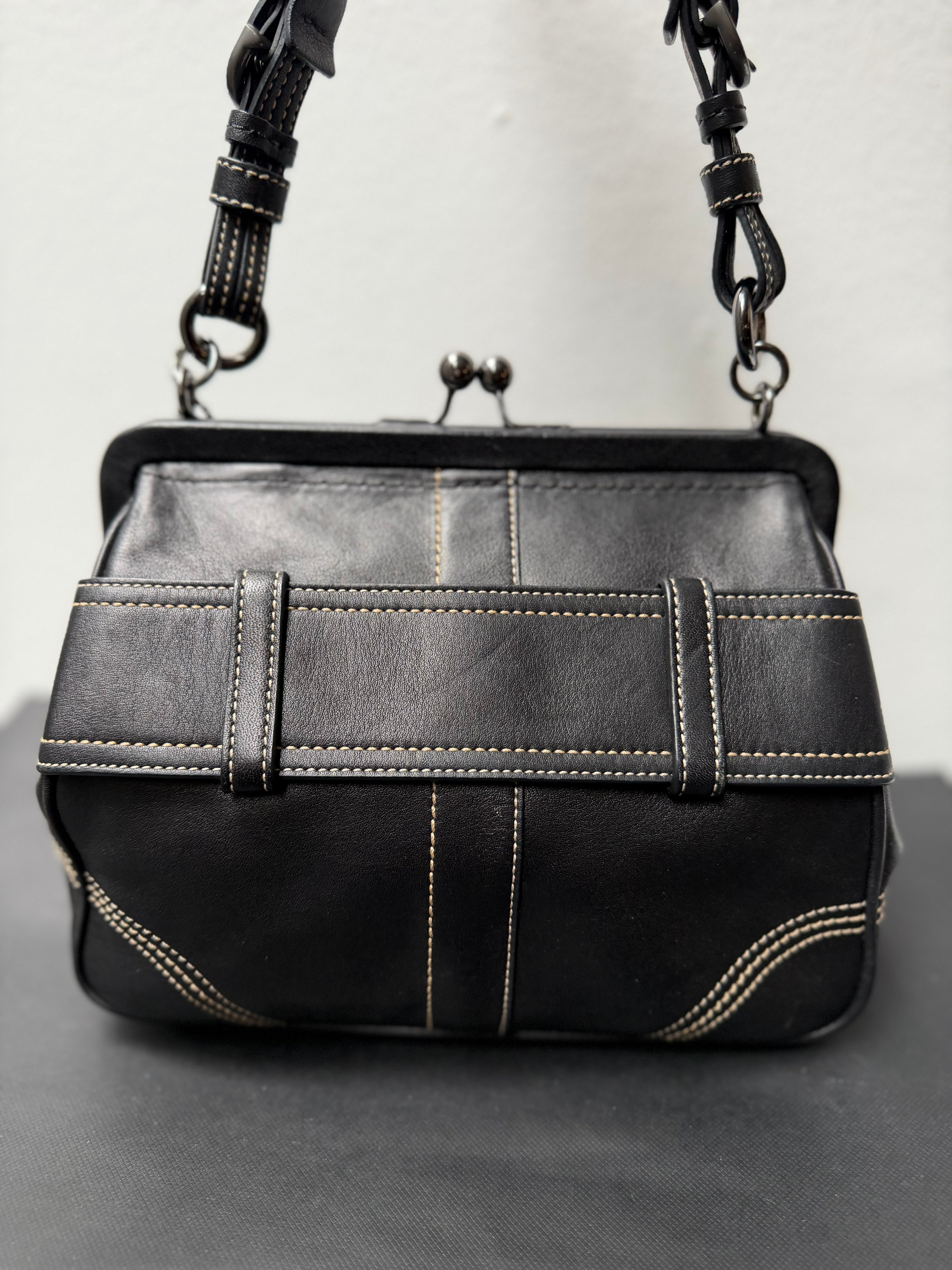 Coach Soho Kiss Lock 8A12