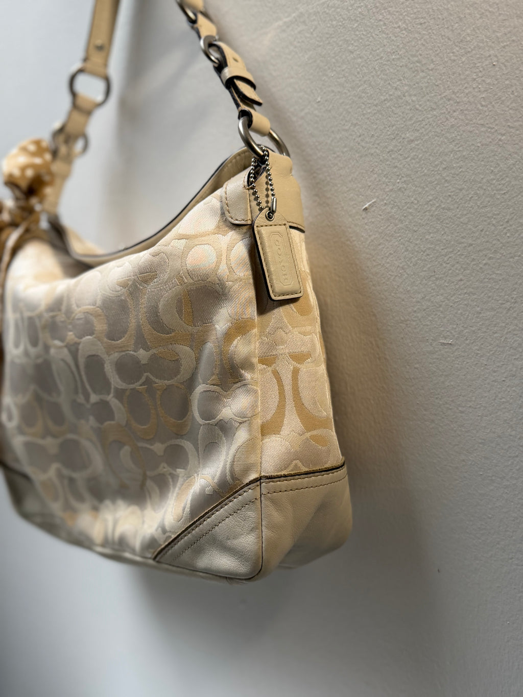 Coach Chelsea Optic White 10143 Signature Shoulder Bag