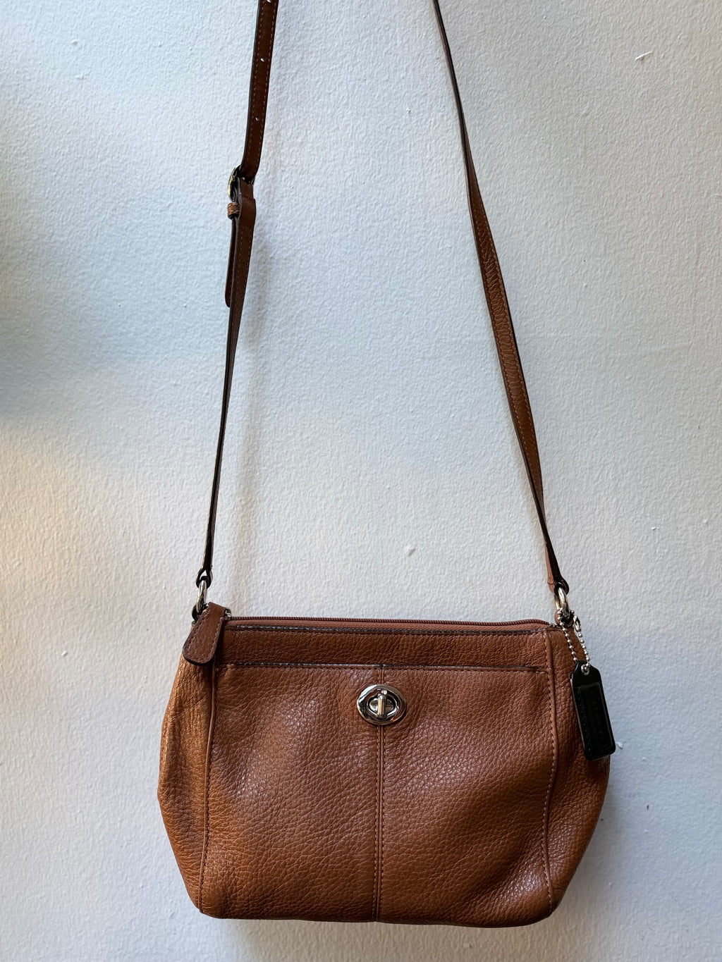Coach Tan Leather Shoulder Bag with Gold Turnlock