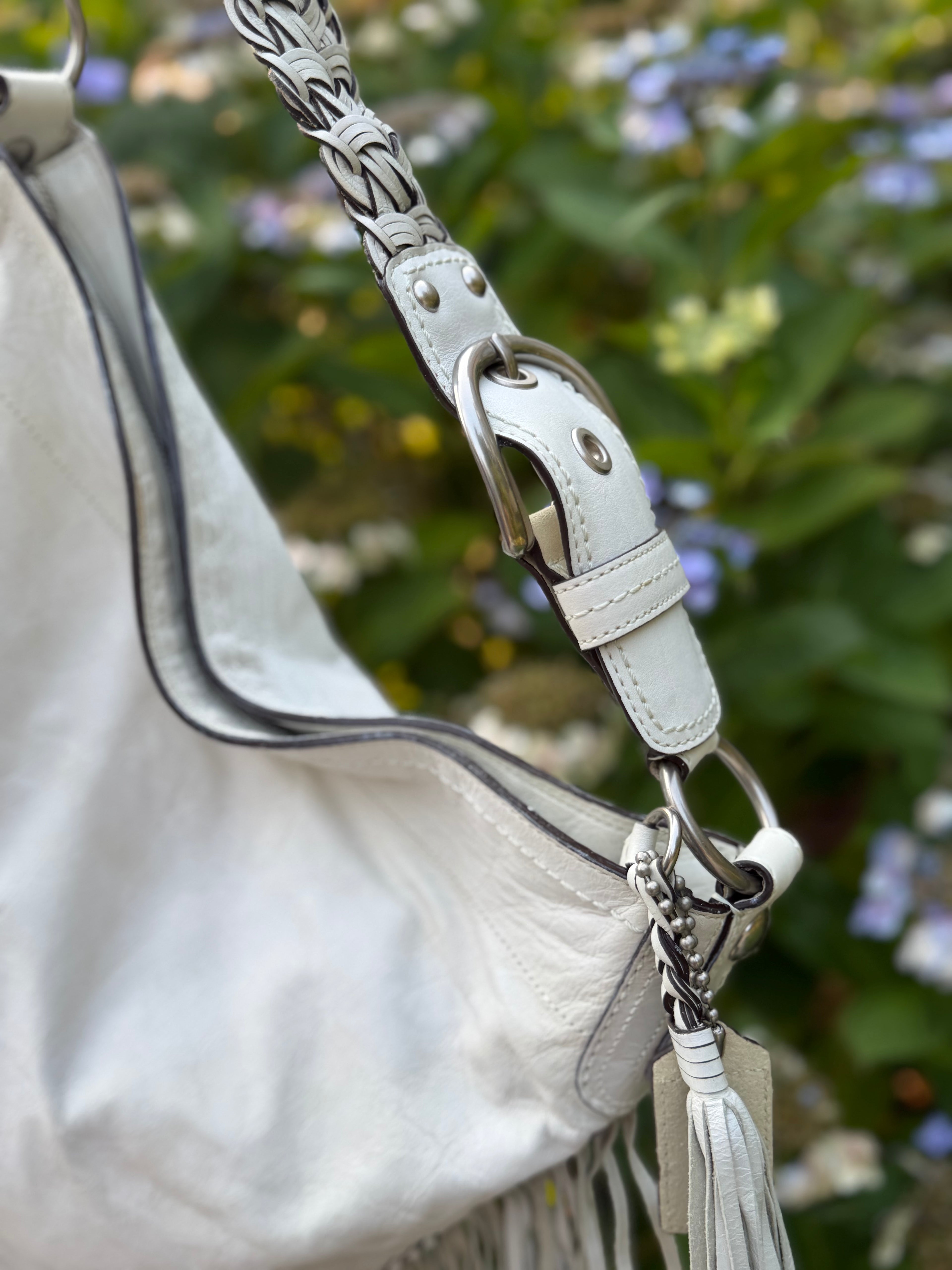 Rare Limited Coach Soho Fringe Kiki Hobo Shoulder Hobo Bag  Leather 11913 White