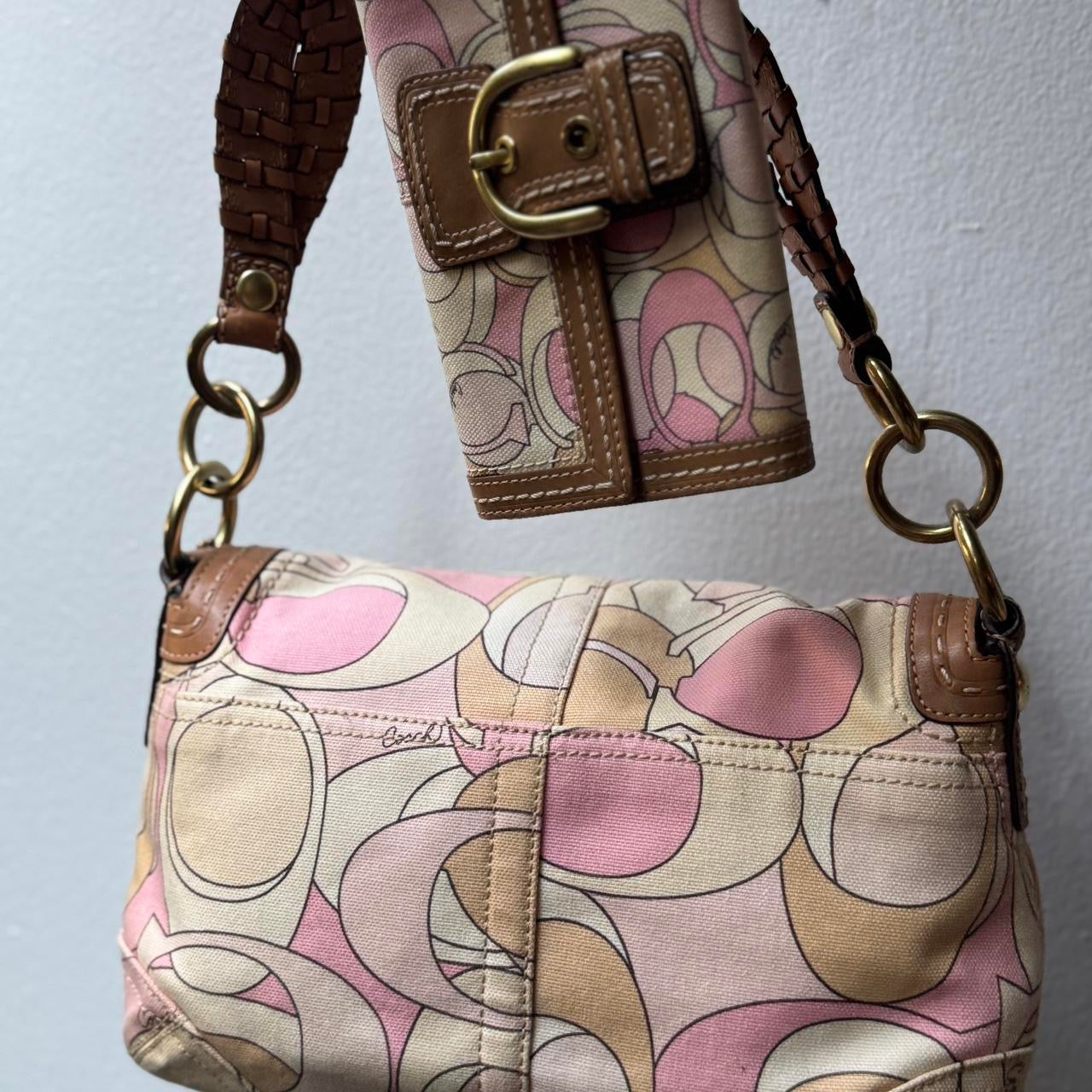 Coach soho optic pink bag 11909 with matching wallet