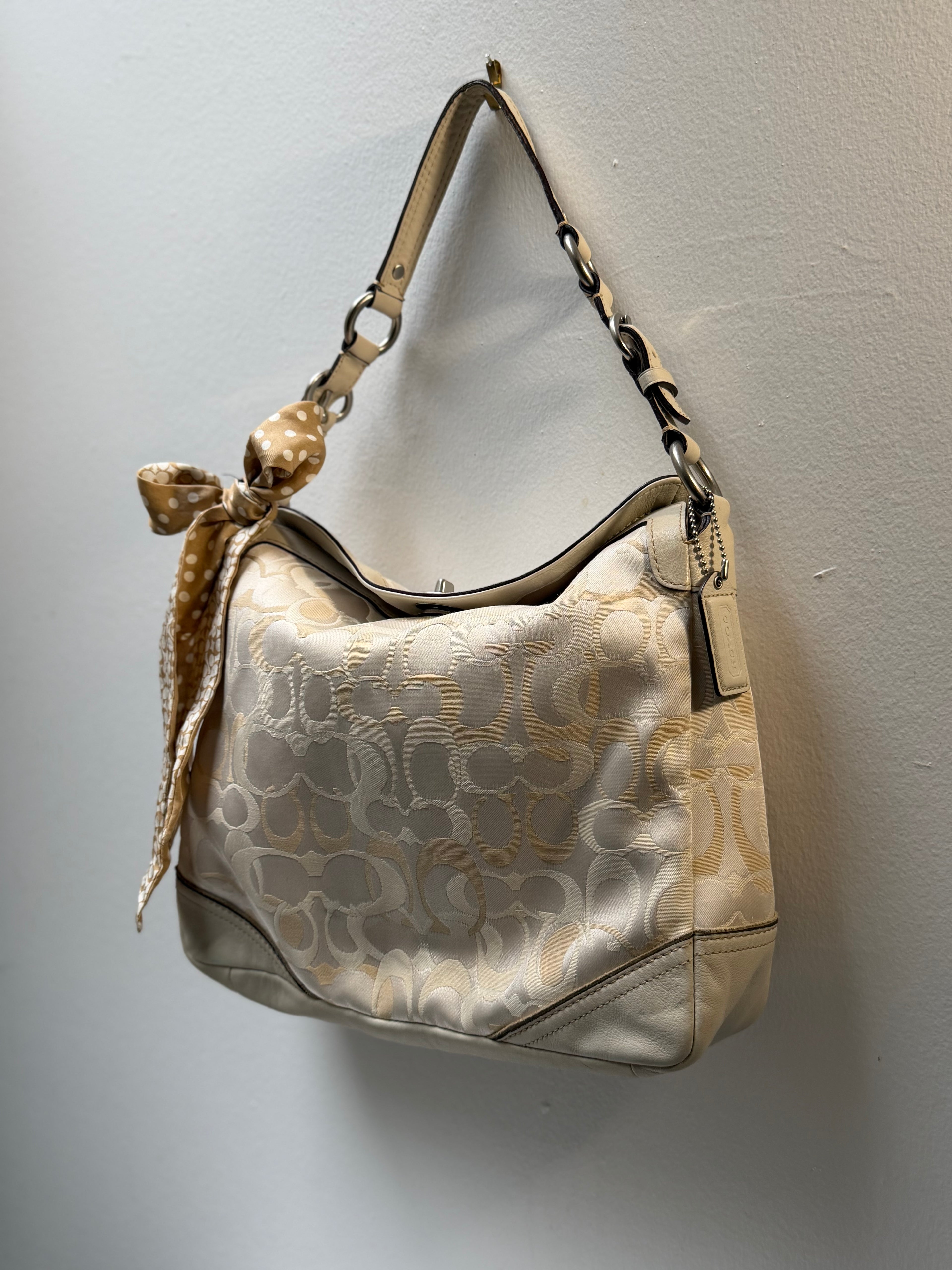 Coach Chelsea Optic White 10143 Signature Shoulder Bag