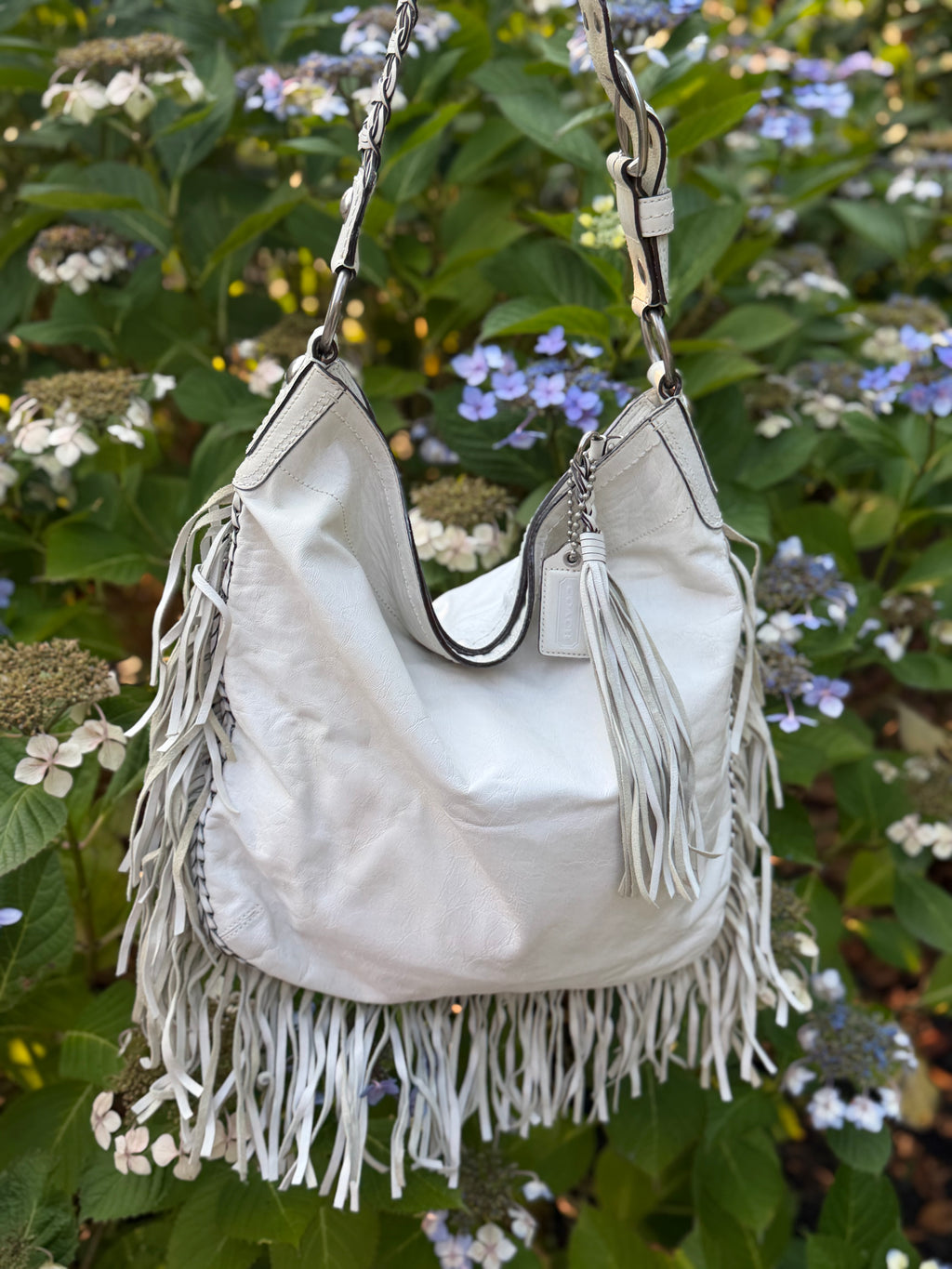 Rare Limited Coach Soho Fringe Kiki Hobo Shoulder Hobo Bag  Leather 11913 White