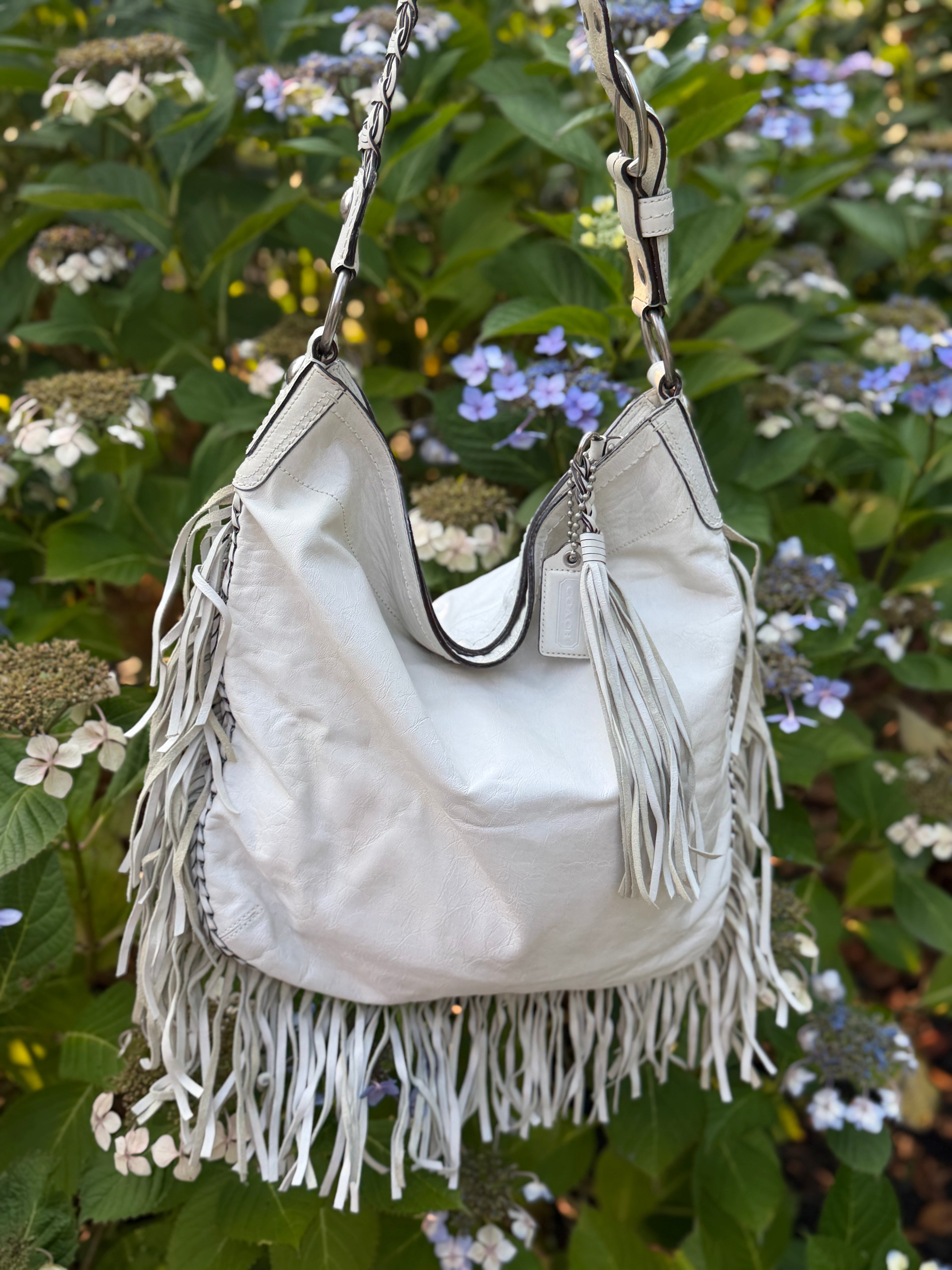 Rare Limited Coach Soho Fringe Kiki Hobo Shoulder Hobo Bag  Leather 11913 White