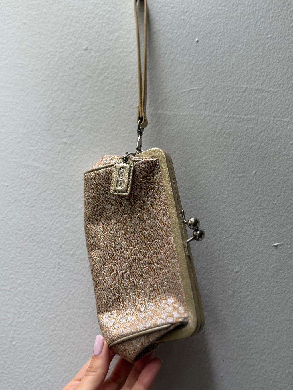 Coach Optic Signature Limited Kiss Lock