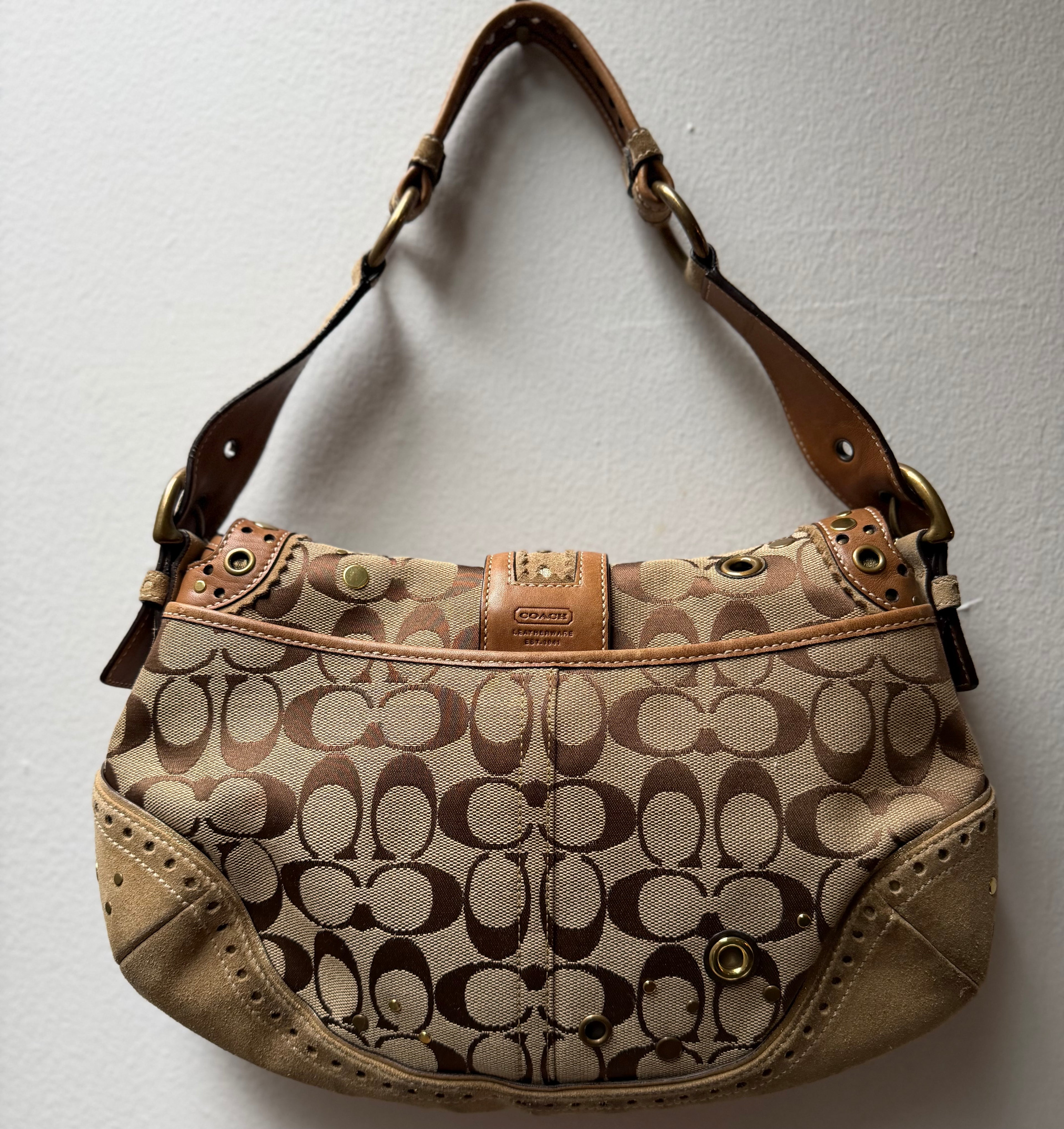 Coach Soho  Signature C Canvas Rivet  9451