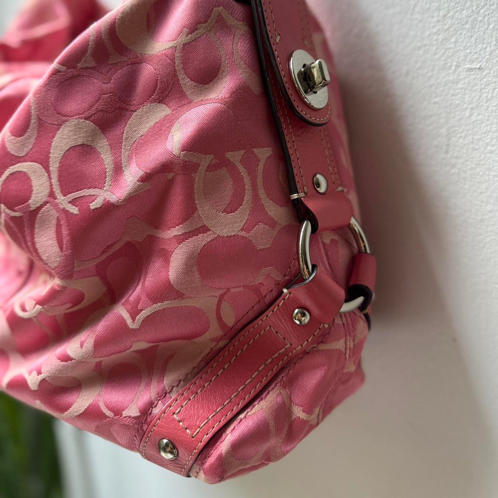 Coach Pink Optics Large Carly
Hobo Bag Signature Print F13981